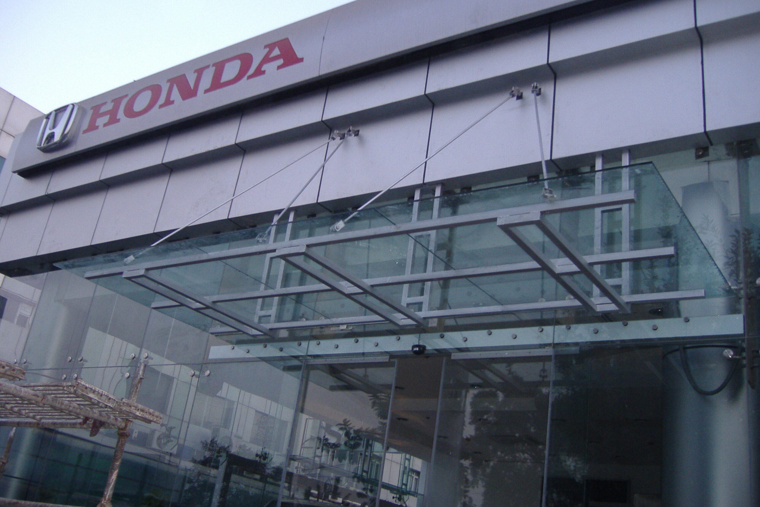 Honda Photo (1)